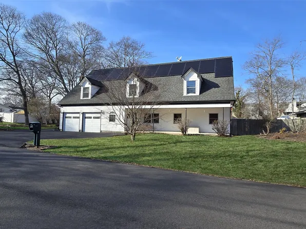 219 Hampton Avenue, Mastic, NY 11950