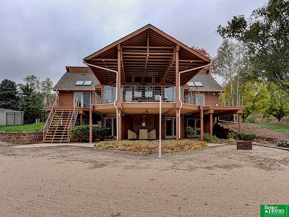 5th image of 8212 Kauai Dr