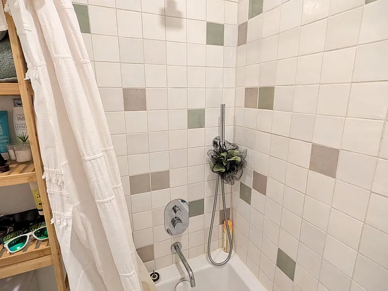 3025 Broadway St #29 — Photo 13