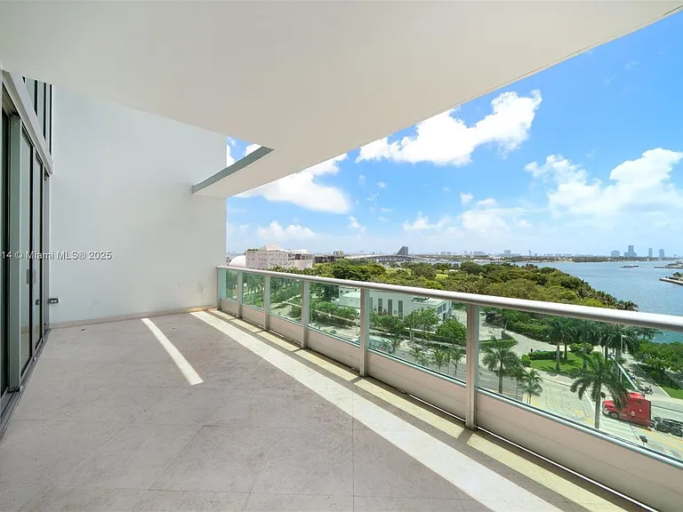 900 Biscayne Blvd #905 — Photo 29