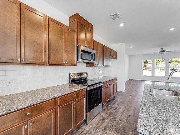 7th image of this home