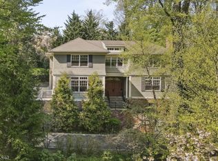 26 Glendale Rd, Summit, NJ 07901