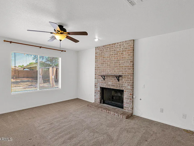 3415 E Menadota Dr — Photo 7