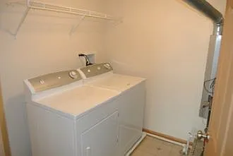 1303 Waverly Dr — Photo 21