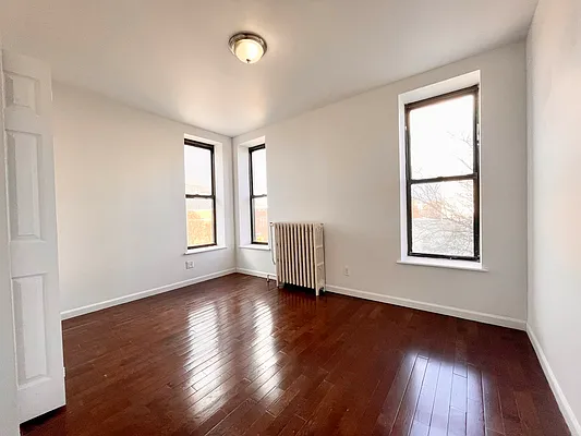 Rented by REAL New York | media 9