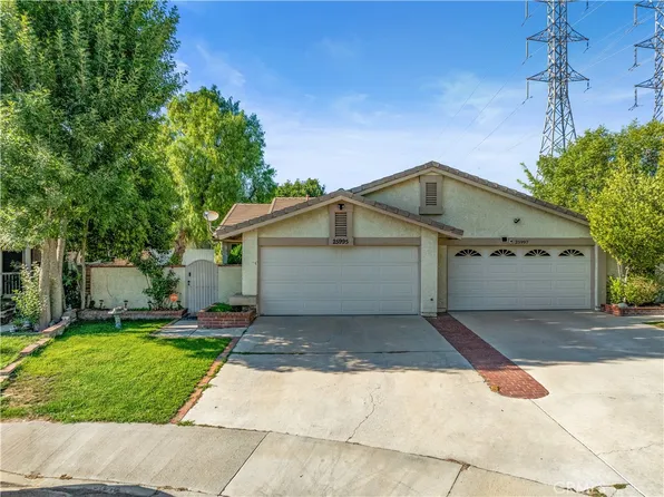 25995 Pueblo Dr, Santa Clarita, CA 91355