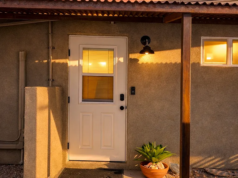 725 N Avenida Feliz #ADU — Photo 5