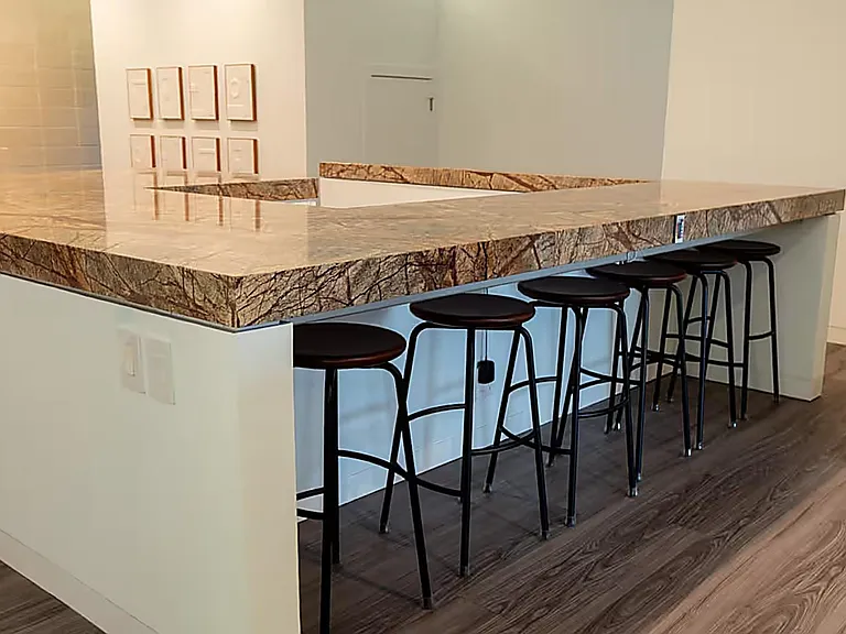 4904 S Shepherd Dr — Photo 15