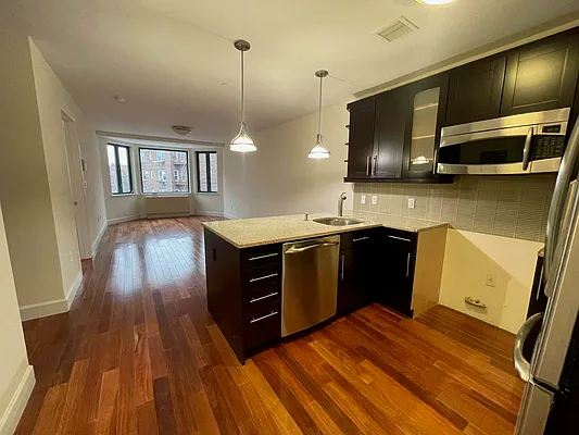 Rented by Queens Apartments Realty LLC | media 3