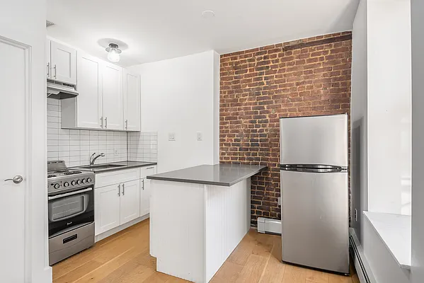 Rented by Corcoran | media 17