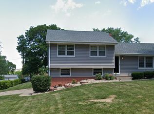 8550 Meredith Ave, Omaha, NE 68134