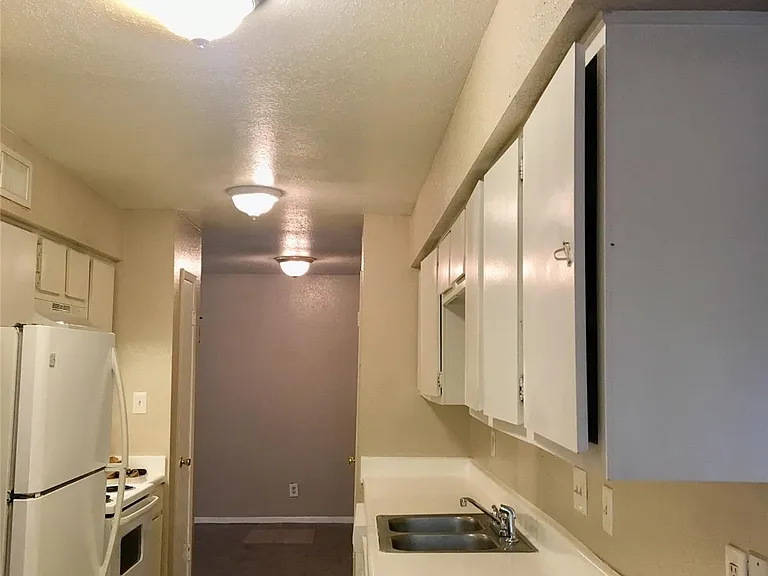 6200 W Tidwell Rd #602 — Photo 4