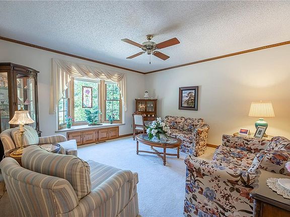 5th image of 8 Itetbury Ln
