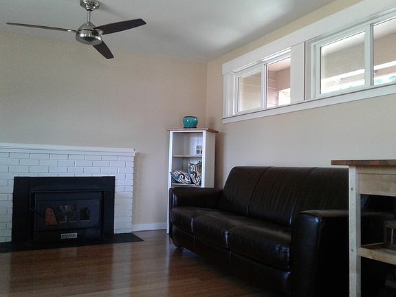 5th image of 1716 NE Bentley Dr