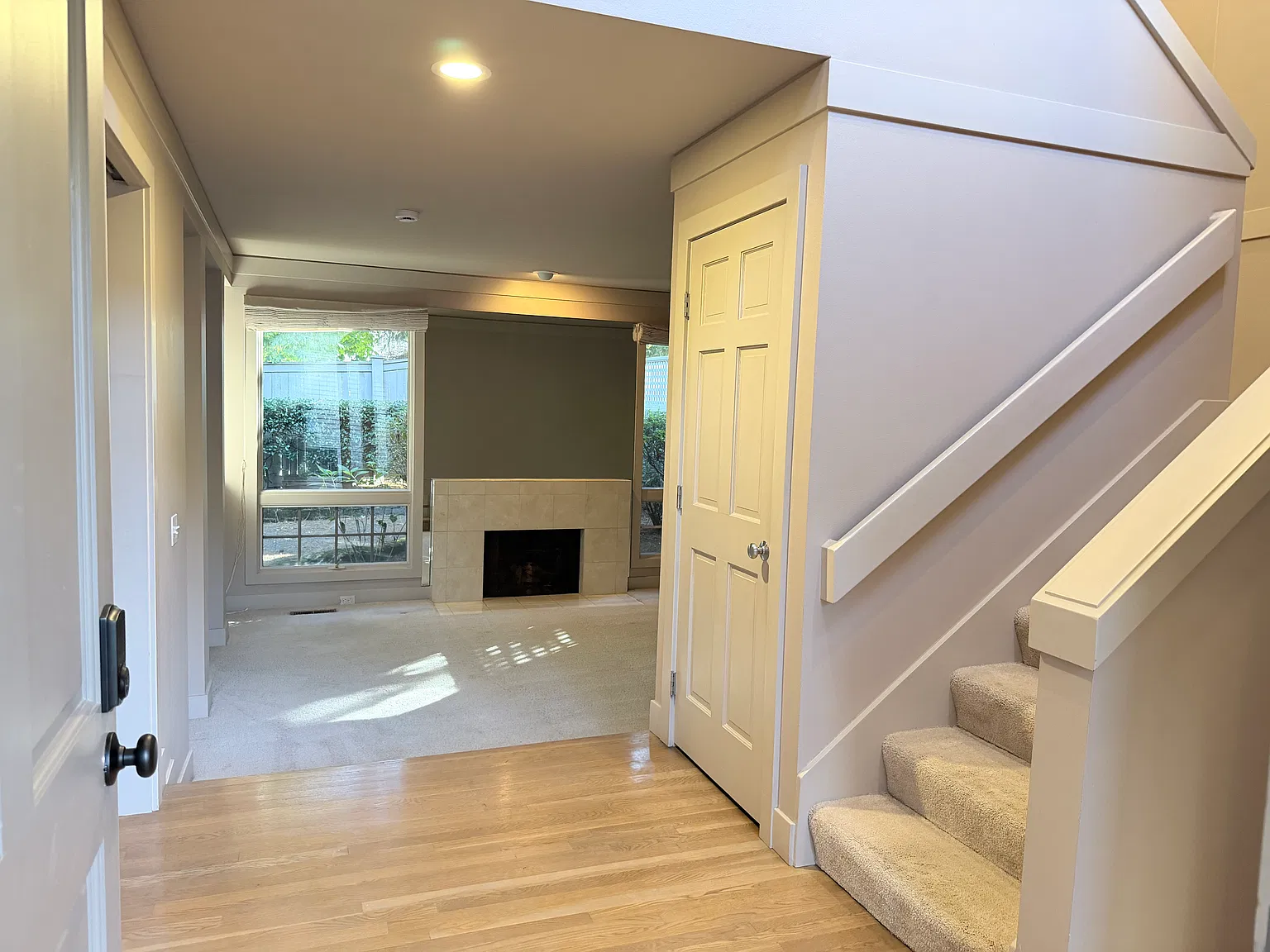 2 bed, 1861 sqft, $4,300 — Photo 4