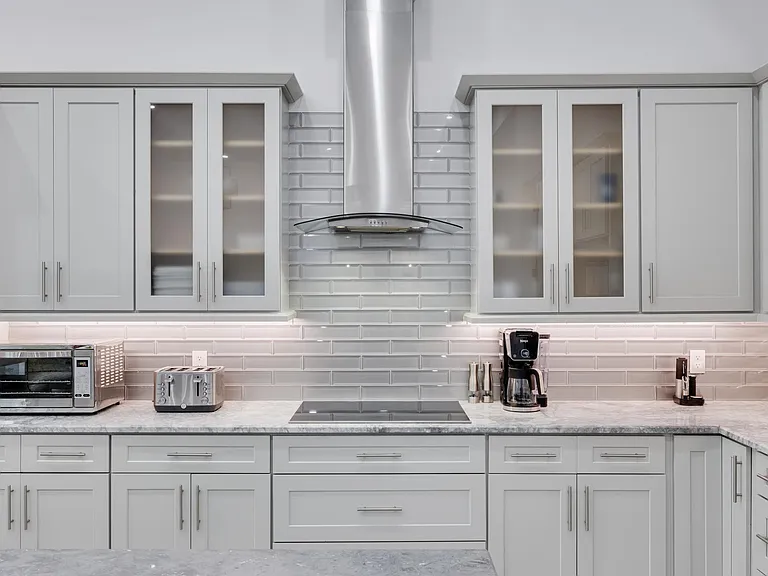6423 Livingston Woods Ln — Photo 18
