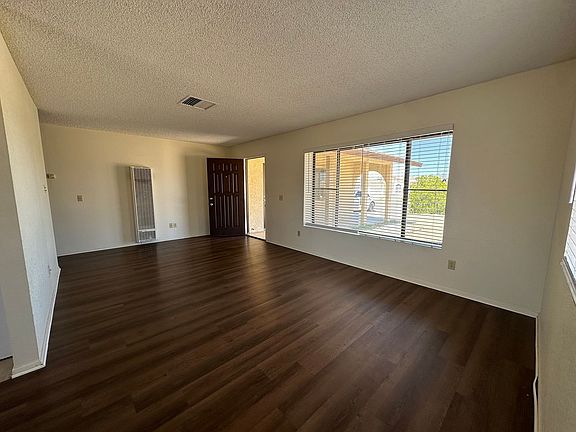 4th image of 6182 Mojave Ave