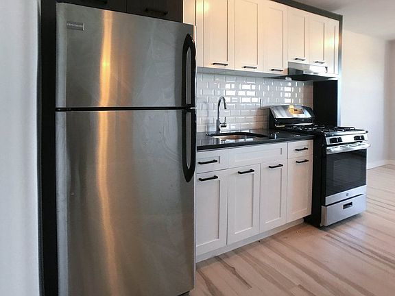 4th image of 260 Audubon Ave APT 8F
