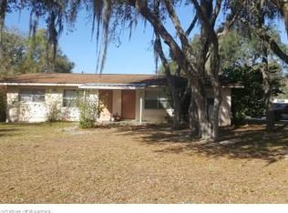 827 Memorial Dr, Sebring, FL 33870