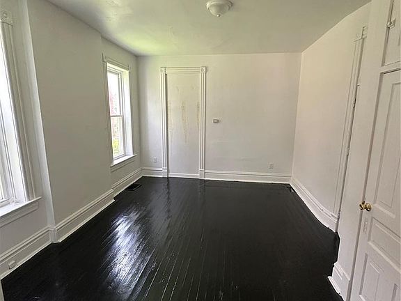 5th image of 4042 Nebraska Ave