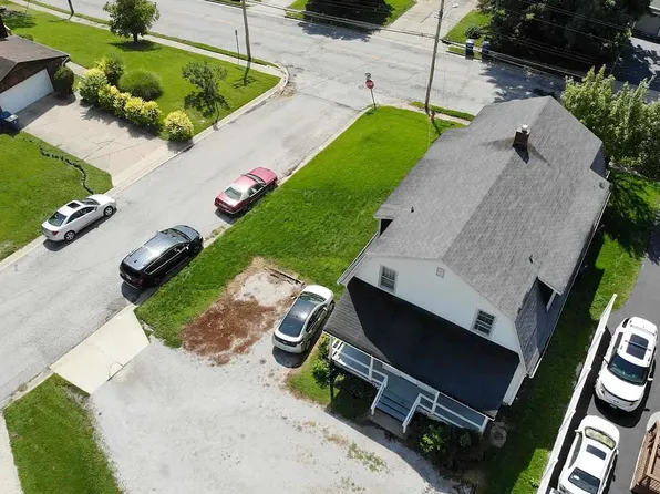 1238 Brown St #A, Alton, IL 62002