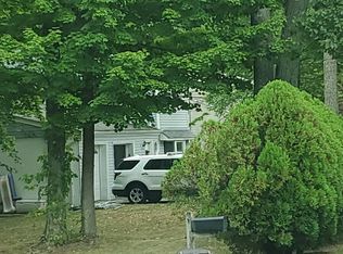 12 Dayton Rd, West Milford, NJ 07421