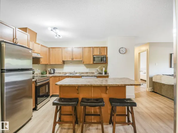 9715 110th St NW Unit 102, Edmonton, AB T5K 2M1