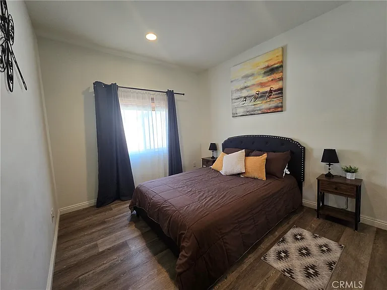 8026 Telegraph Rd — Photo 15