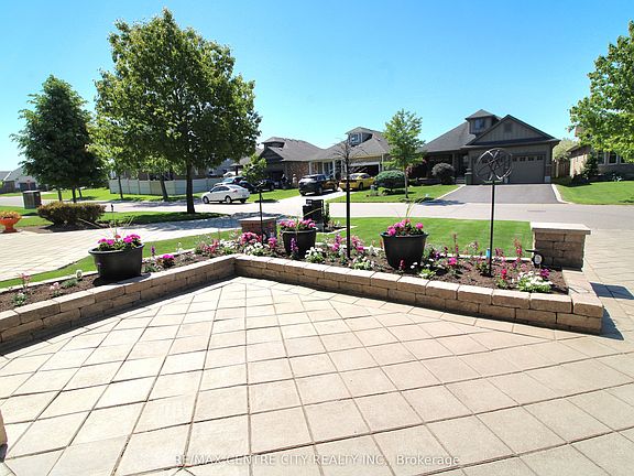 4th image of 5 Cherry Blossom Ln