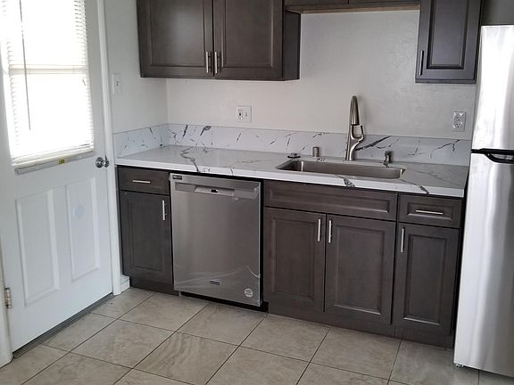 2nd image of 3249 Clairemont Mesa Blvd