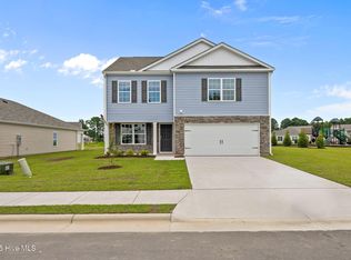 4004 Topsail Trl, New Bern, NC 28560
