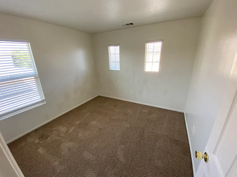 1393 Veronica Trl — Photo 19