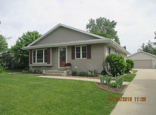 1046 Carriage Ct, Palmyra, WI 53156