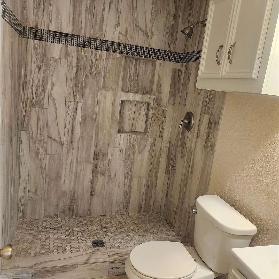 4 bed, 2.0 bath, 1207 sqft, $1,600 — Photo 4