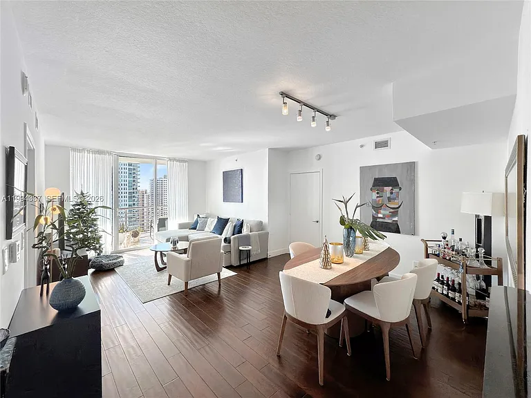 335 Biscayne Blvd #2905 — Photo 5
