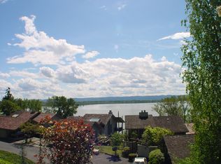 8712 NW Lakeshore Ave, Vancouver, WA 98665