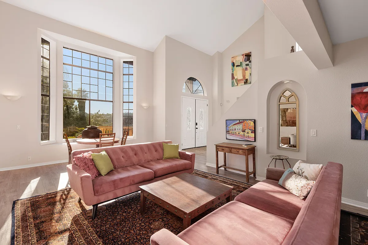 2808 Lakemont Dr — Photo 4