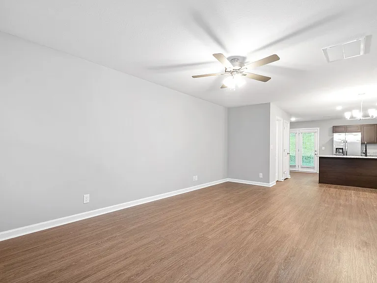 254 Woodland Valley Ln — Photo 6