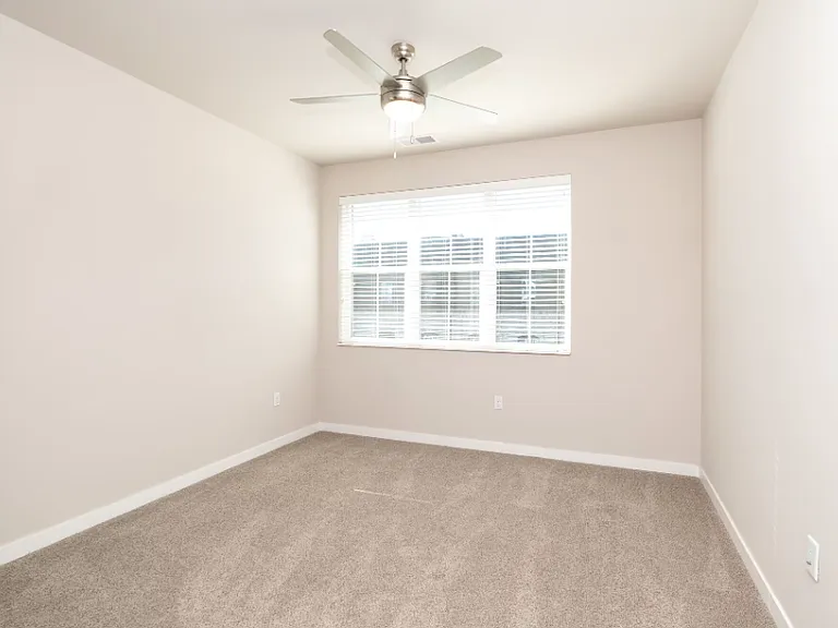 Elm Grove Heights — Photo 23