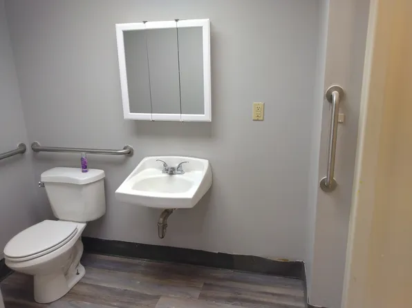 1 North Ave #11, Sanford, ME 04073