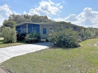 94 Rose Dr, Fruitland Park, FL 34731