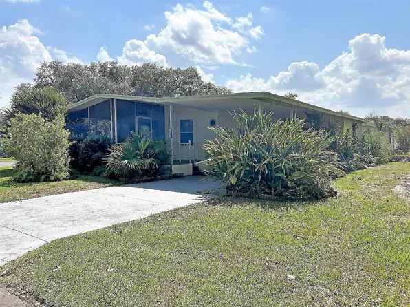94 Rose Dr, Fruitland Park, FL 34731