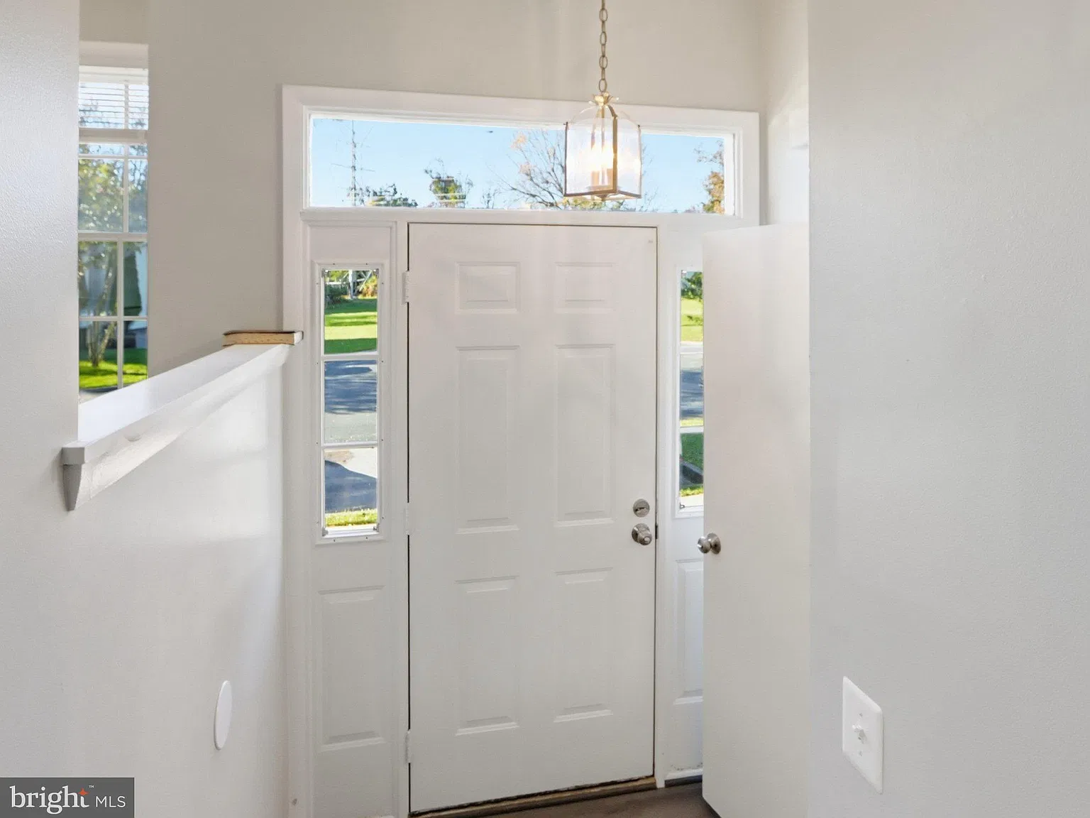 3 bed, 3.5 bath, 1656 sqft, $2,700 — Photo 4