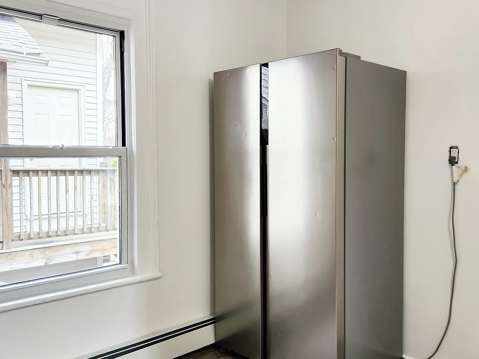 3 bed, 1200 sqft, $2,400 — Photo 4