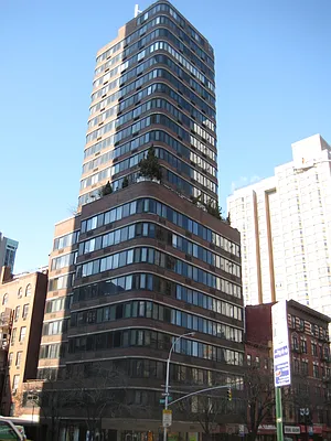 Rented by JSG Realty Corp | media 28