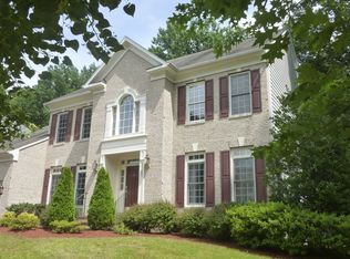 6297 Timarron Cove Ln, Burke, VA 22015