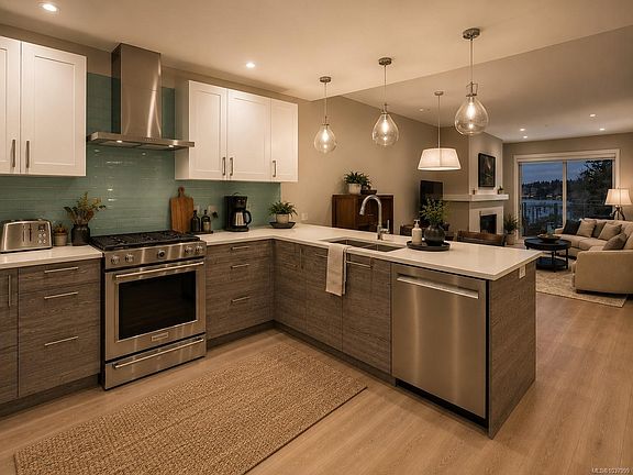 4th image of 1820 Maple Ave S #207