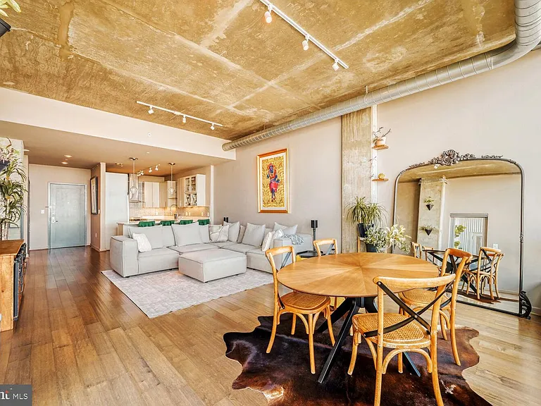 1200 Steuart St #713 — Photo 5