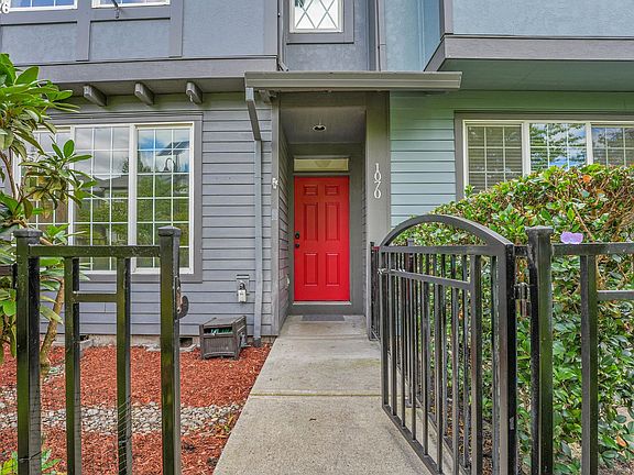 2nd image of 1070 SE Nazomi Ave