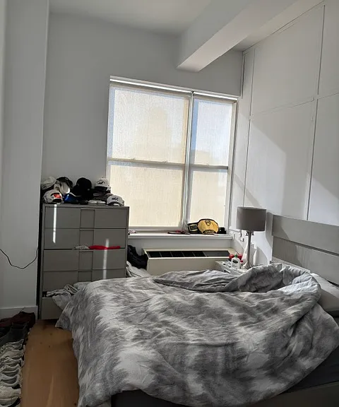 348 W 38th St #1118 — Photo 3